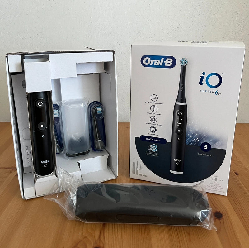 OralB Spazzolino elettrico mod. iO serie 6N Oral-B
